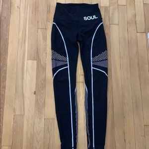 Soulcycle/Lululemon channel your Energy tight